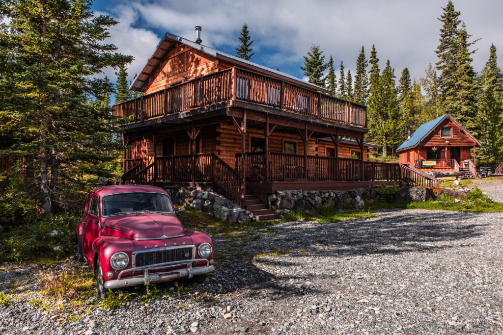 Kennecott River Lodge Main Suite and Grounds - Explore McCarthy